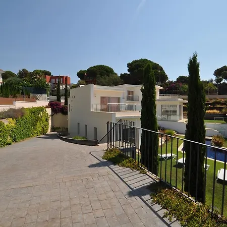 Villa Extravagance