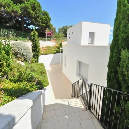 Villa Extravagance