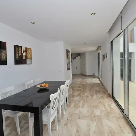 Villa Extravagance Вилла *