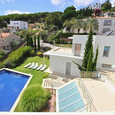 Villa Extravagance Вилла Льорет-де-Мар